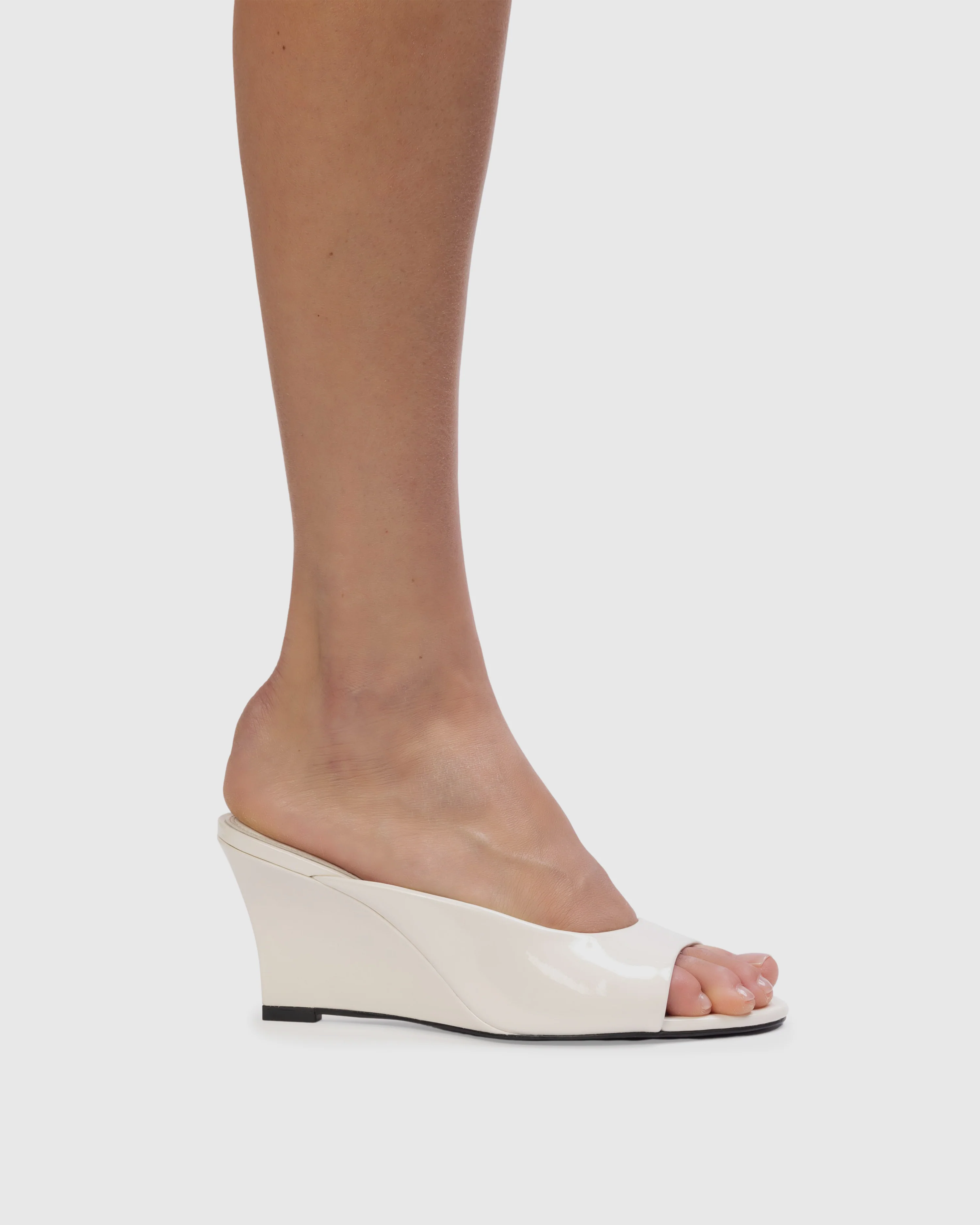 Arisha 70 Mule - Image 2