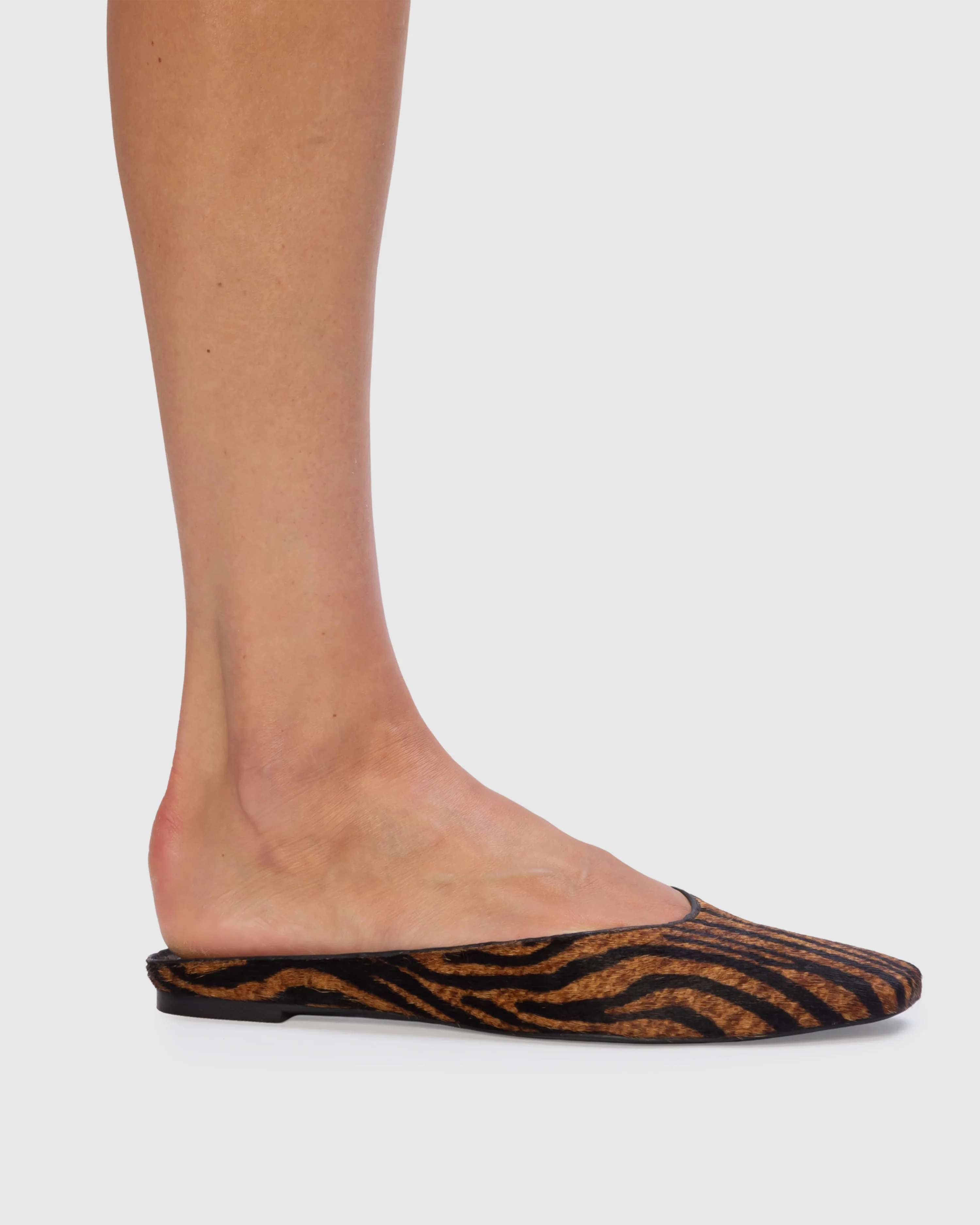 Lucia Flat Mule - Image 3